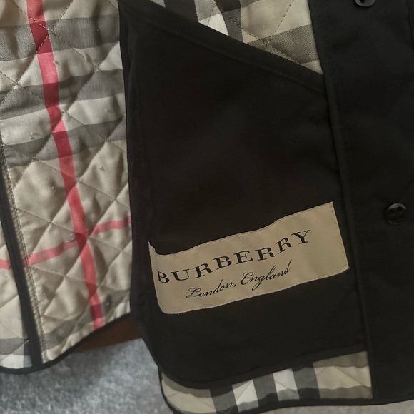 Authentic Burberry coat - Picture 4 of 7
